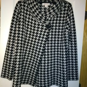 Black and White Ellen Tracy HoundsTooth Cardigan